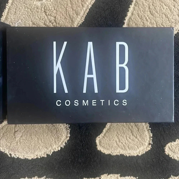 KAB Cosmetics Day + Night Eyeshadow Palette - Picture 2 of 3